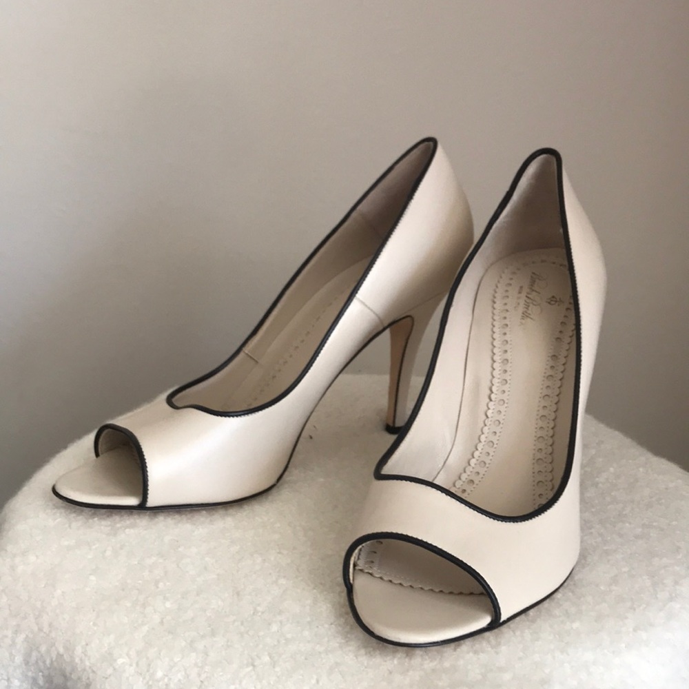 Brooks Brothers heels 🌟